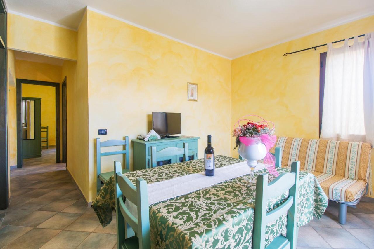 Отель Residenza Gli Ontani Орозеи Экстерьер фото