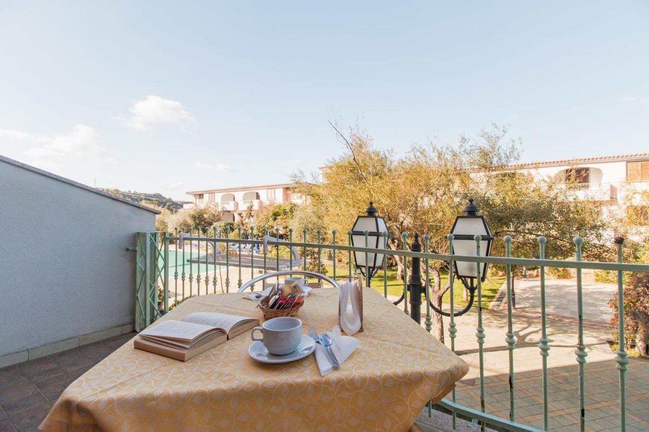 Отель Residenza Gli Ontani Орозеи Экстерьер фото