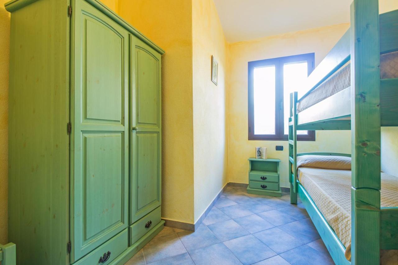 Отель Residenza Gli Ontani Орозеи Экстерьер фото