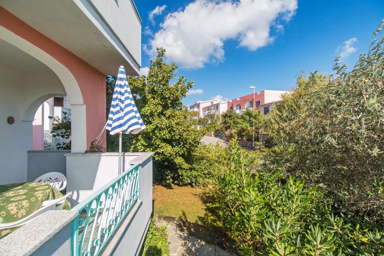 Отель Residenza Gli Ontani Орозеи Экстерьер фото